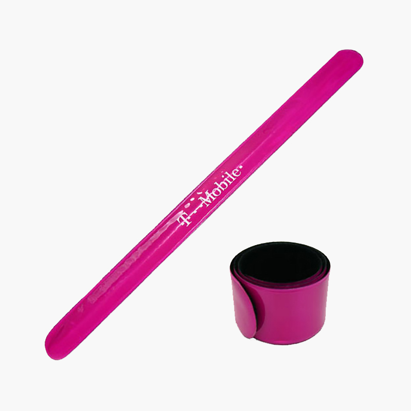 Atšvaitai su logotipo arba teksto spauda